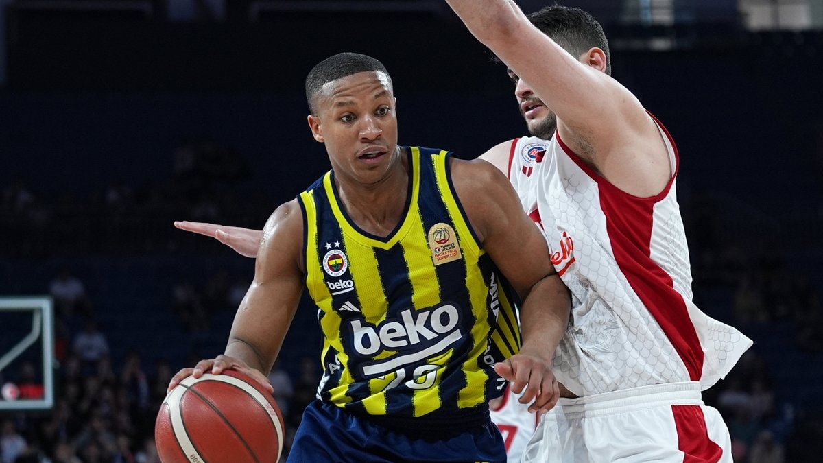 Fenerbahçe Beko'da Devon Hall Ayrılığı: Kadroda Yaprak Dökümü Sürüyor