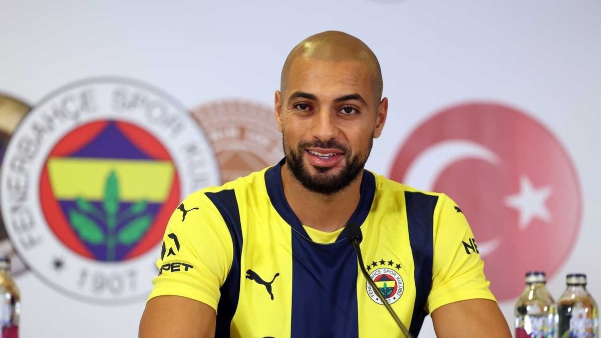 Süper Lig Devinden Sofyan Amrabat İçin Fenerbahçe'ye İlk Temas