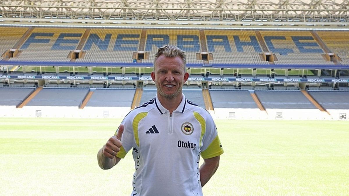 Fenerbahçe, Yardımcı Antrenör Dirk Kuyt Etkisiyle Transfer Gündeminde