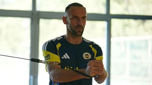 Fenerbahçe'ye Vedat Muriqi Şoku: Sağ Alt Adalesinde Kısmi Yırtık Tespit Edildi
