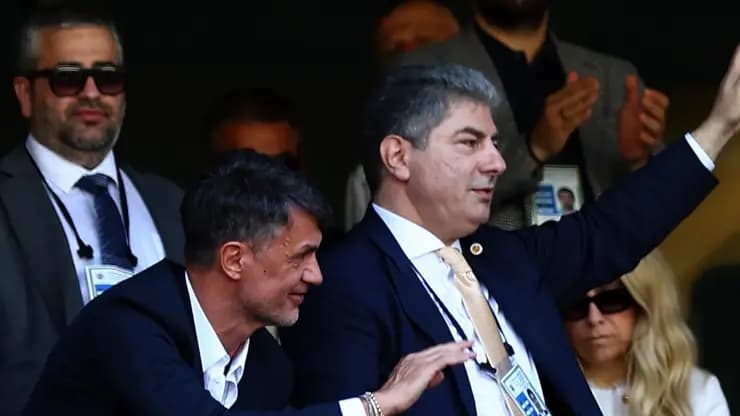 Fenerbahçe kongresinde büyük sürpriz: Paolo Maldini!