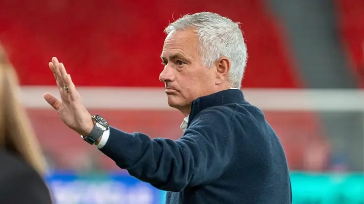 Fenerbahçe Bombayı Patlattı Jose Mourinho