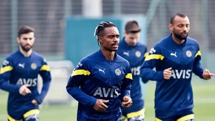 Fenerbahçe'nin eski yıldızı Lincoln Henrique için Süper Lig'de transfer yarışı