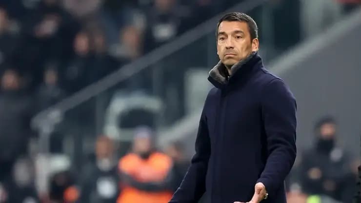 Giovanni van Bronckhorst evine döndü: Hollanda