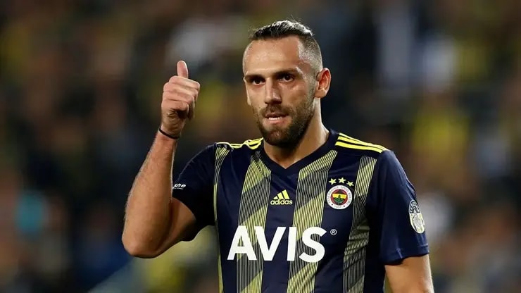 SON DAKİKA Vedat Muriqi Fenerbahçe'ye imza attı