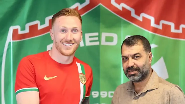 Amed Sportif Faaliyetler İskoç stoperle anlaştı