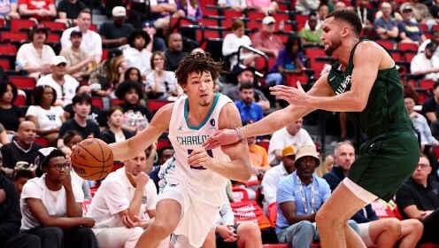 Milwaukee Bucks'tan Yaz Ligi'ne 8 Çift Haneli Başlangıç: Hornets'i Rahat Geçtiler! Steinbach 27+15, Salon 21 Sayı