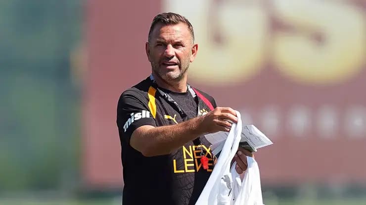 Galatasaray Kemerburgaz'da yeni sezon için ter döküyor