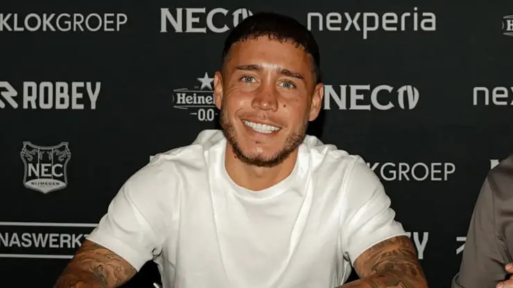 Emre Mor resmen NEC Nijmegen'de
