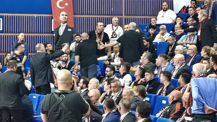 Gençlerbirliği Olağanüstü Kongre'de Gerilim Tavan Yaptı