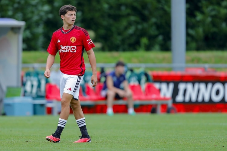 Carrick'ten Shea Lacey'e A Takım Fırsatı: Sezonun İlk Yarısında Kadroda Kalacak!