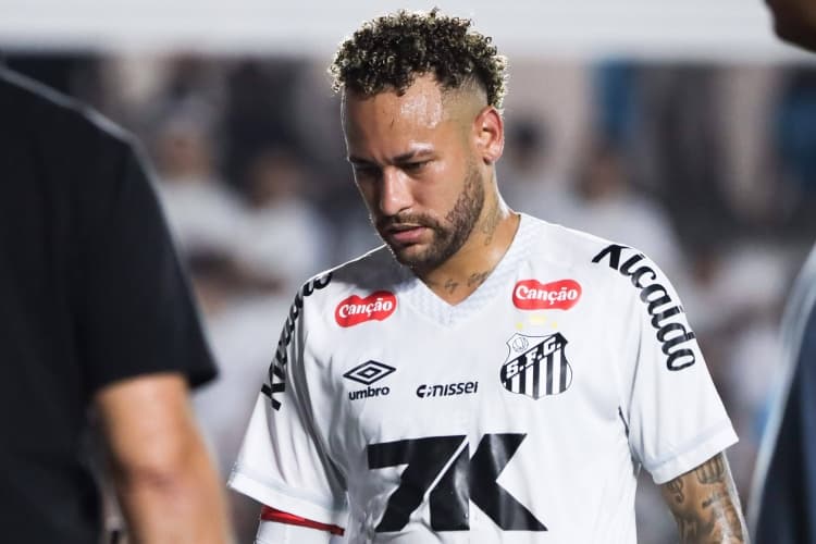 Neymar'dan soyunma odasında skandal iddia: Gençlere Çöp, git Serie B'de oyna dedi