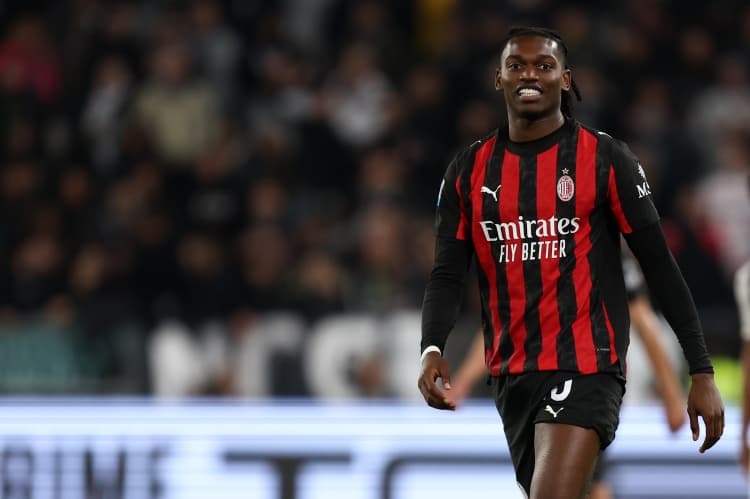 Longo duyurdu: Fenerbahçe, Leão için Milan'la 60 milyon euro indirimi pazarlığında!