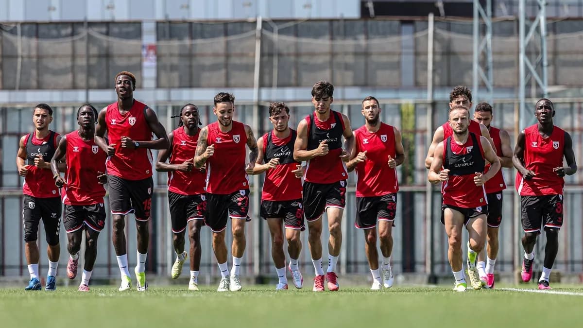 Samsunspor 2026-2027 Sezonu Hazırlıklarını Çift Antrenmanla Sürdürüyor