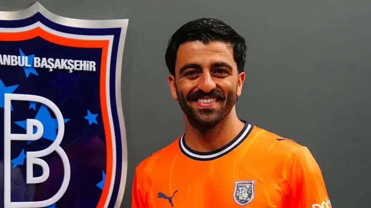 Umut Bozok resmen Başakşehir'de