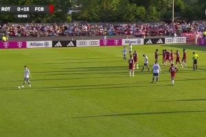 Bayern Münih'ten Hazırlık Maçında Gol Yağmuru: 15-0! Rottach-Egern'i Dağıtan Devler'de 4 Duble, 17'lik Asomo da Sahne Aldı.
