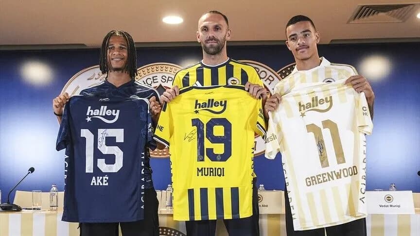 Fenerbahçe, Yeni Transferleri Greenwood, Ake ve Muric İçin İmza Töreni Düzenledi