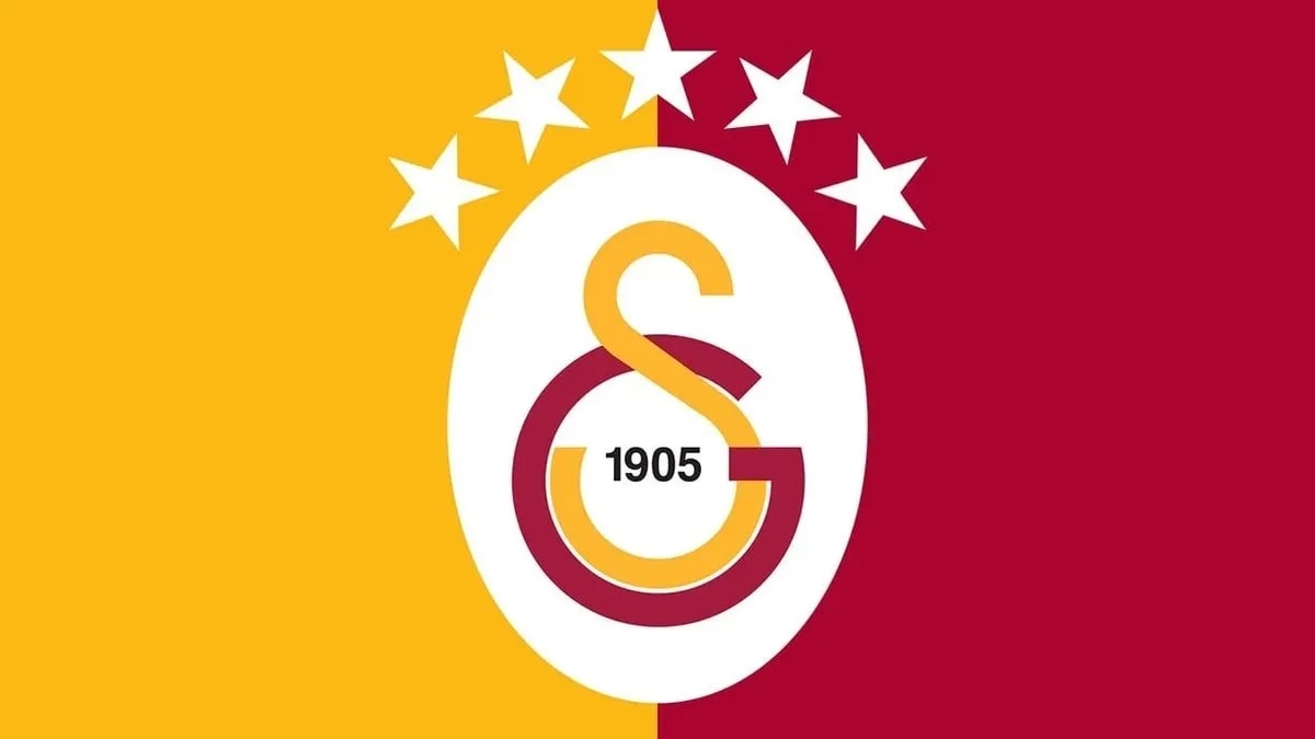 Galatasaray'da Çifte Odak: Elif Bayram İmzaladı, Futbol Takımı Liderliği Sürüyor