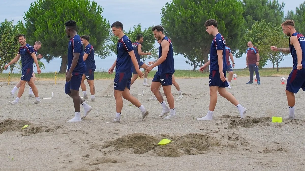 Trabzonspor'da Yeni Sezon Hazırlıkları Neşeli Başladı: Geçen Sezonun Başarısı Motivasyon Kaynağı