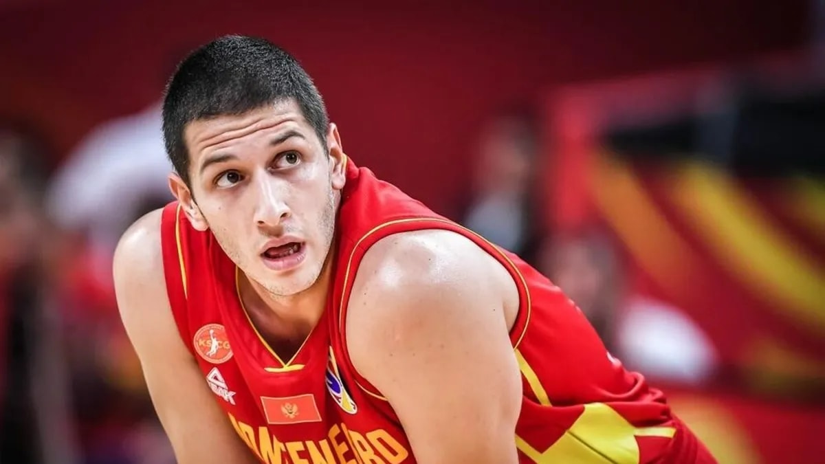 Galatasaray, Karadağlı Oyun Kurucu Nikola Ivanovic ile Anlaştı