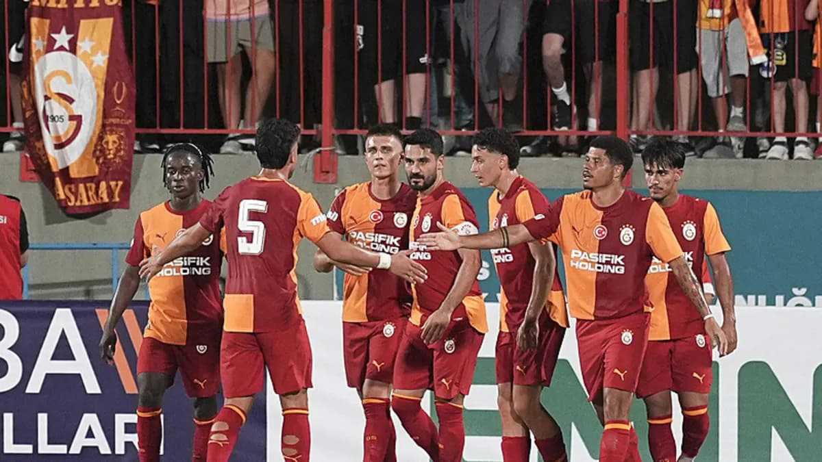 Galatasaray'da İki Ayrılık Kapıda: Transfer Gelişmeleri Hızlandı