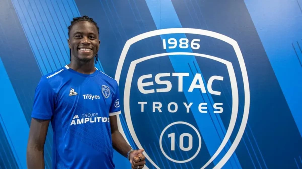 Trabzonspor, Nwaiwu Alternatifini Fransa'da Buldu: Tekke'den Stoper Transferine Onay