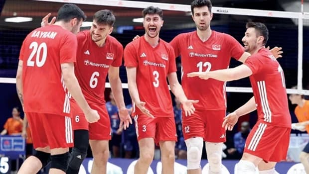 Milli Takımlar Gündemi: Efeler Çeyrek Finalde, A Millî Takım D Grubu'nda