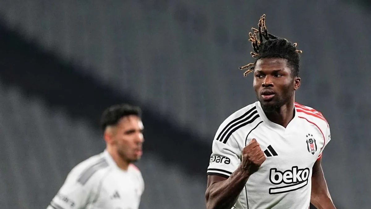 Beşiktaş, Kanat Forvet El Bilal Toure ile Yollarını Ayırdı