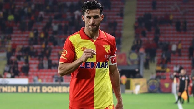 İsmail Köybaşı Futbolu Bıraktı: Göztepe Yönetiminden Teşekkür Mesajı