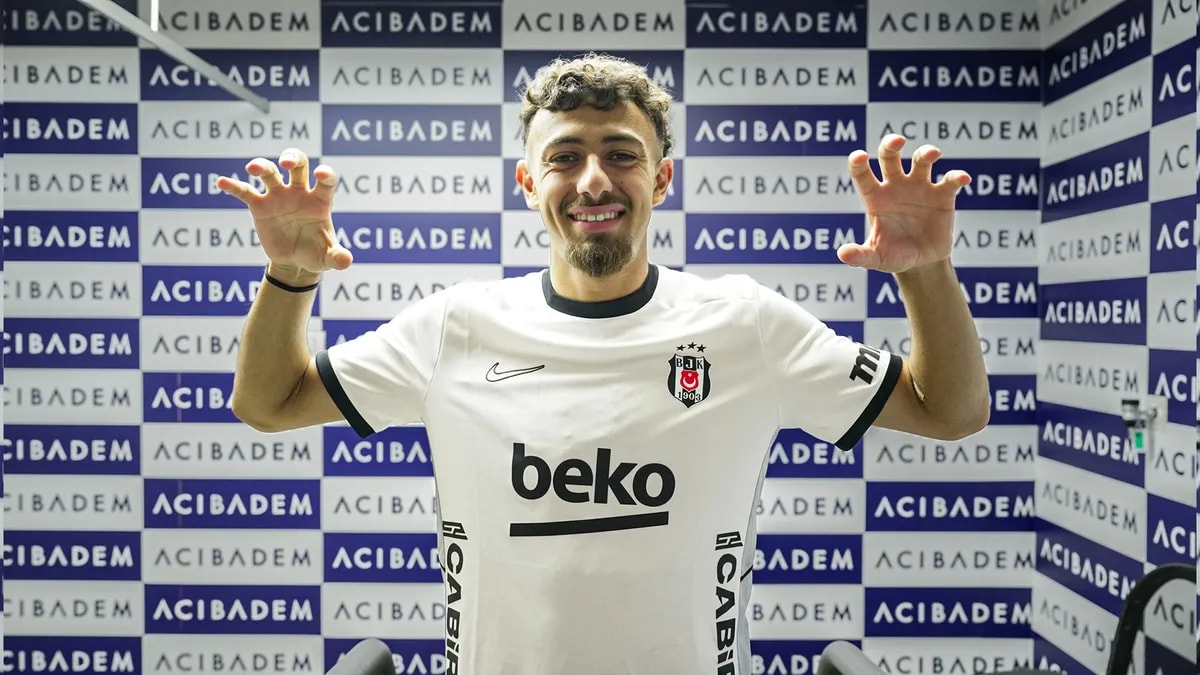 Beşiktaş'ın Yeni Kanat Oyuncusu İlhan Fakılı Takımla Çalışmalara Başladı