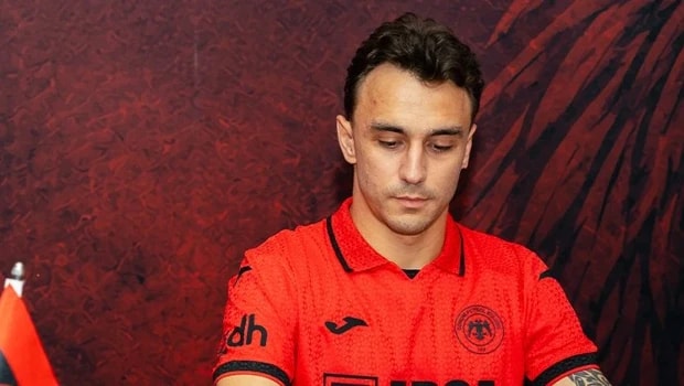 Beşiktaş'tan Ayrılan Gökhan Sazdağı, Çorum FK'ya Transfer Oldu