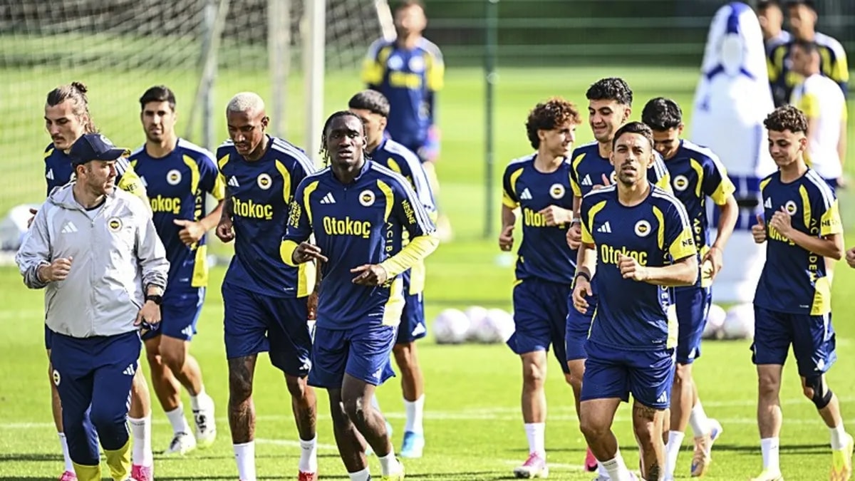 Fenerbahçe'nin Avusturya Kampındaki İkinci Hazırlık Maçı Rakibi Pogon Szczecin Oldu