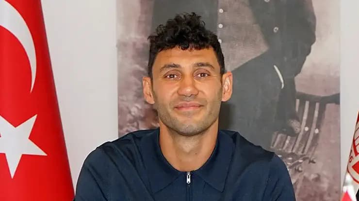 Antalyaspor Veysel Sarı ile nikah tazeledi