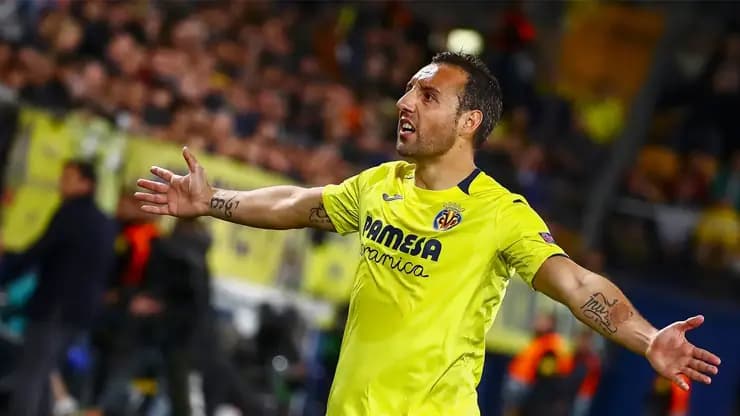 İspanyol efsane Santi Cazorla 41'inde futbolu bıraktı