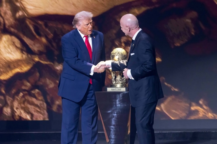 FIFA'da Infantino depremi! 72 Avrupa vekili, Trump ilişkisi için soruşturma istedi.