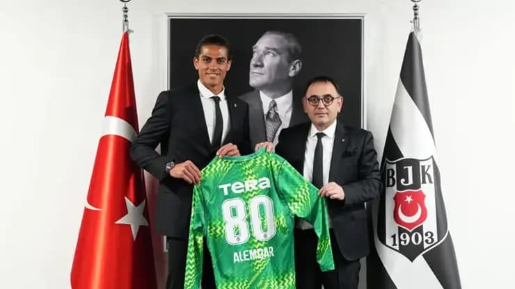 Doğan Alemdar Beşiktaş'a imzayı attı