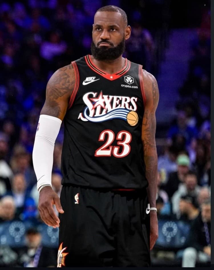 Xu Jingyu'dan LeBron yorumu: Emeklilik turu yok, o da Duncan ve Nowitzki gibi rekabete doymaz!
