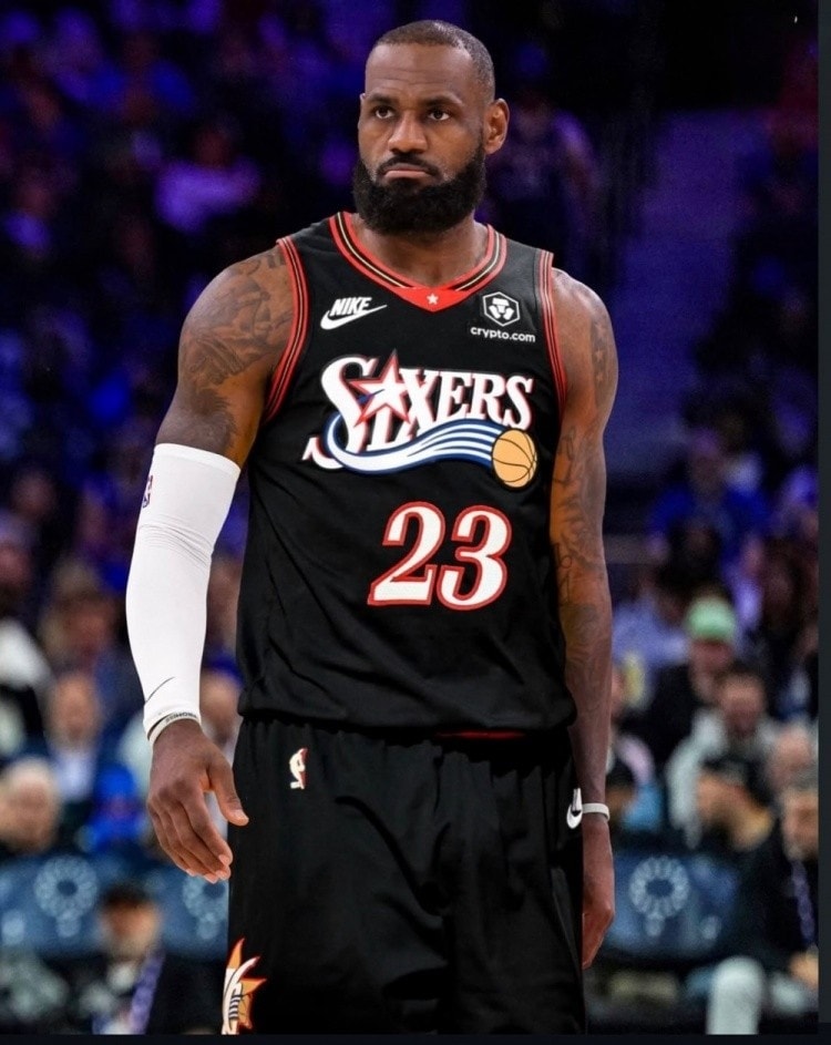 Xu Jingyu'dan LeBron yorumu: Emeklilik turu yok, o da Duncan ve Nowitzki gibi rekabete doymaz!