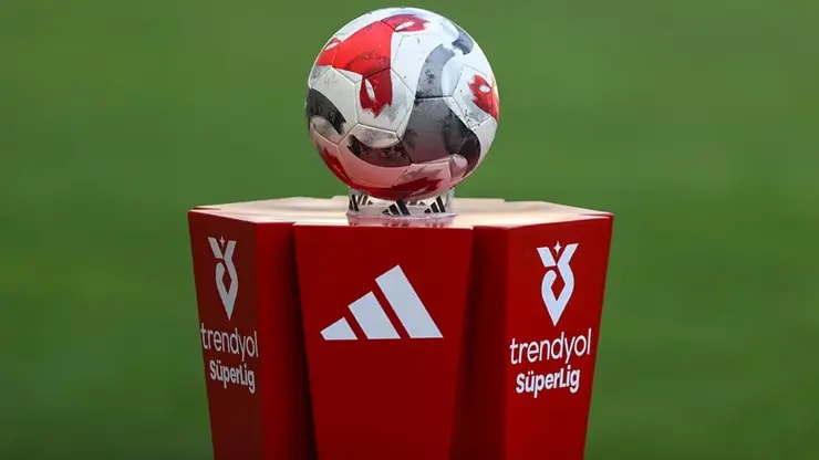 Süper Lig ve 1. Lig isim sponsorluğu 2 yıl daha uzatıldı