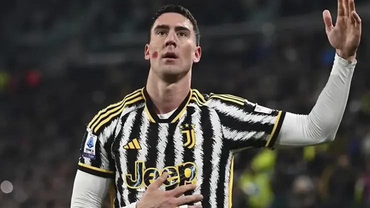 Dusan Vlahovic resmen Beşiktaş'ta