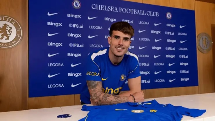 Chelsea, Rayo Vallecano yıldızı Pep Chavarria'yı renklerine bağladı