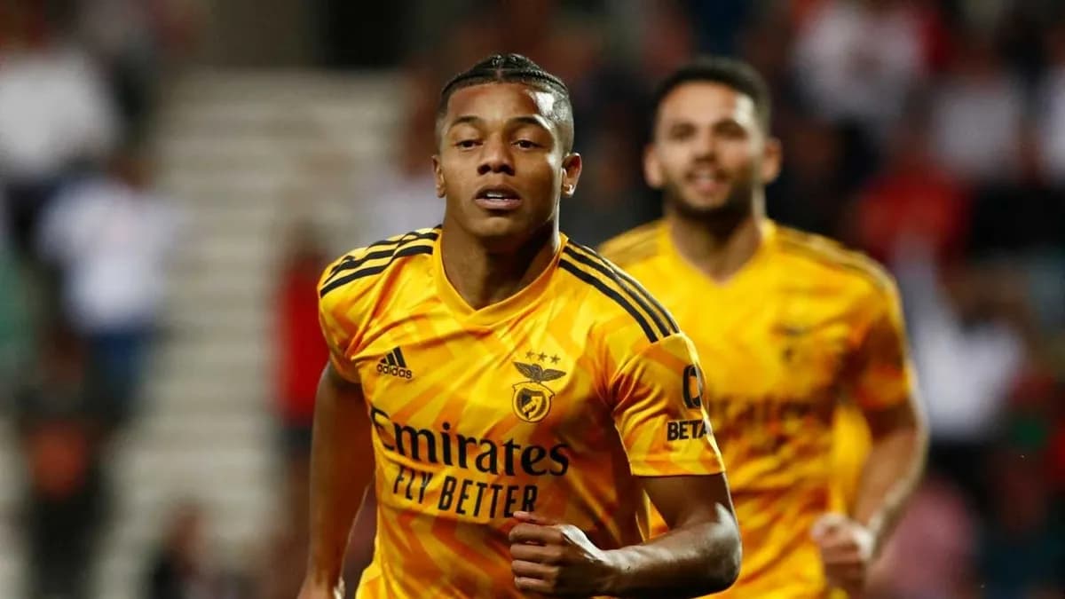 Fenerbahçe ve Galatasaray Arasında Stoper Rekabeti: Rennes'ten Genç Hedef