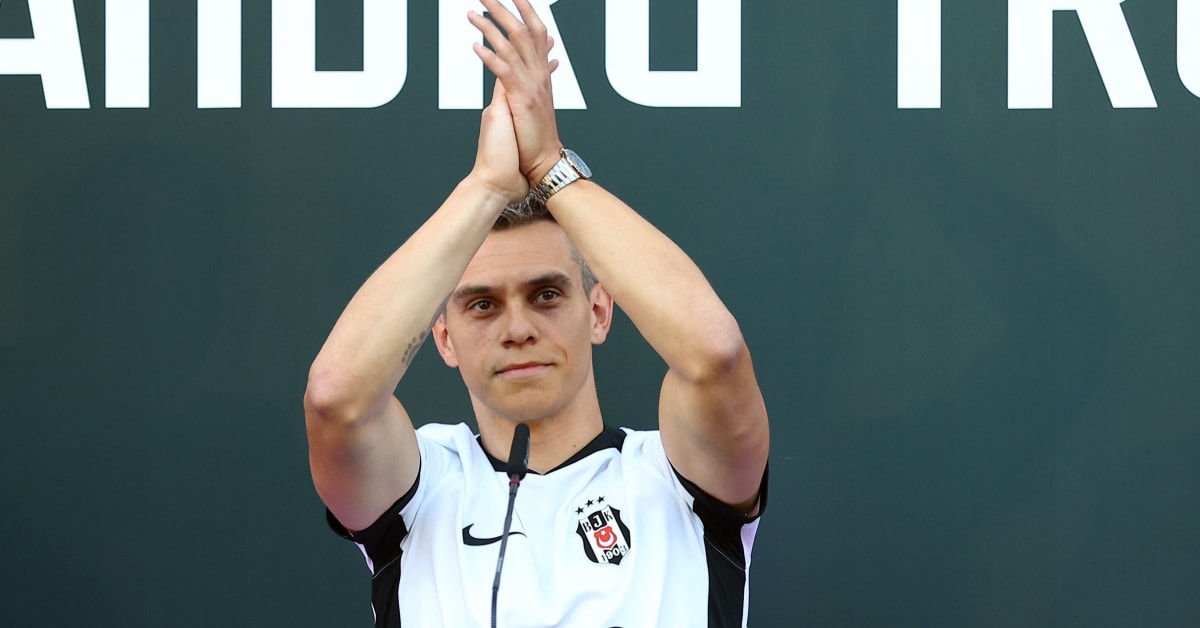 Beşiktaş'ta Trossard Kararı: Italiano'dan Hradec Kralove Maçı Öncesi Kritik Hamle