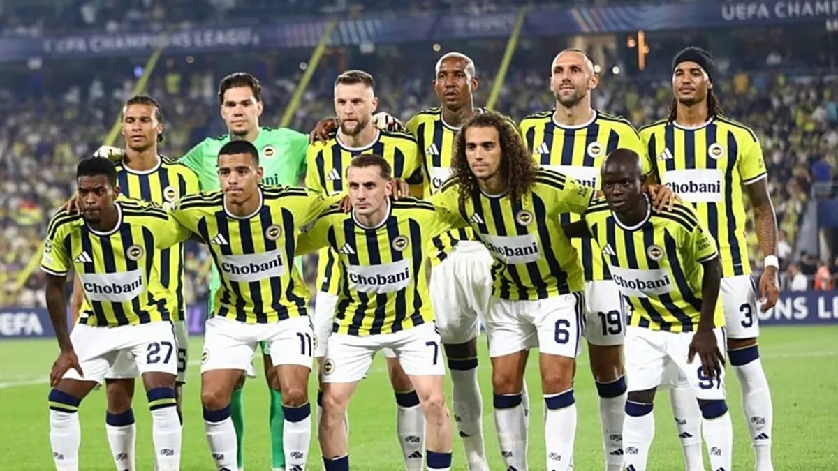 Fenerbahçe'de İsmail Kartal'dan Lyon Maçı İlk 11'i İçin Kritik Değişiklikler
