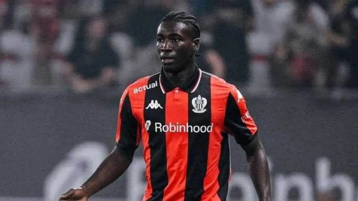 Fenerbahçe, Şampiyonlar Ligi Başarısı Sonrası Stoper Takviyesi: Kojo Oppong Geliyor