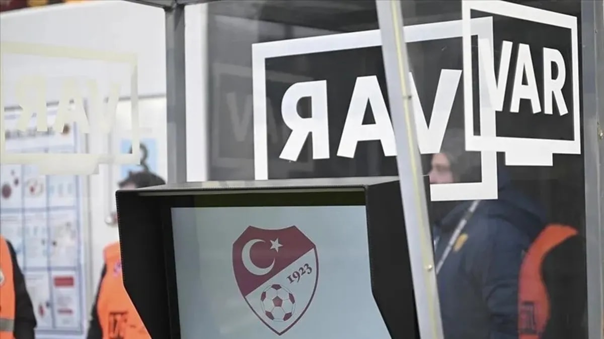 Galatasaray-Göztepe Maçının VAR Hakemi Polonya'dan Pawel Malec Oldu