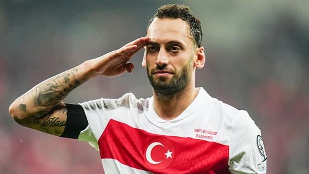 Fenerbahçe, Milli Takım Kaptanı Hakan Çalhanoğlu İçin Resmi Transfer Operasyonunu Başlattı