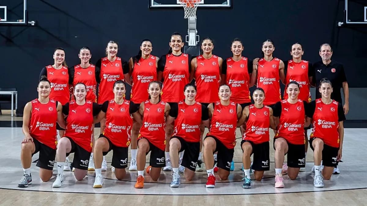 Milli Takımlarda Son Durum: Potanın Perileri Dünya Kupası Hazırlıklarını Sürdürüyor, A Milli Futbol Takımı'nın Puan Durumu Netleşti