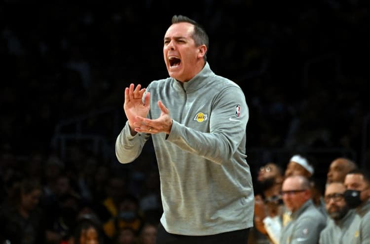 Frank Vogel'dan 25 Yıllık Tecrübe Vurgusu: "Boşa Harcamam!" Steve Kerr'den "En Aranan Savunma Koçu" Onayı!