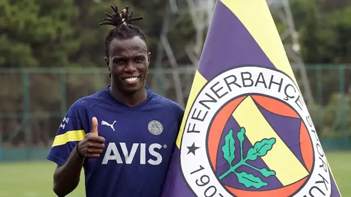 Benfica Bruma ile yollarını ayırdı
